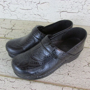 Dansko Women's 38 Clogs Black Sandals US 7.5